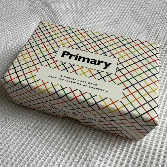 Primary A Modern Card Game From the Inventor of Connect 4 Wexler & Sons NEW - Picture 2 of 6